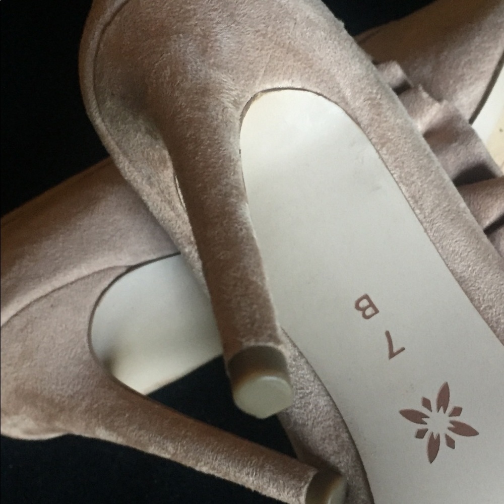 BCBG - Picture 7 of 7